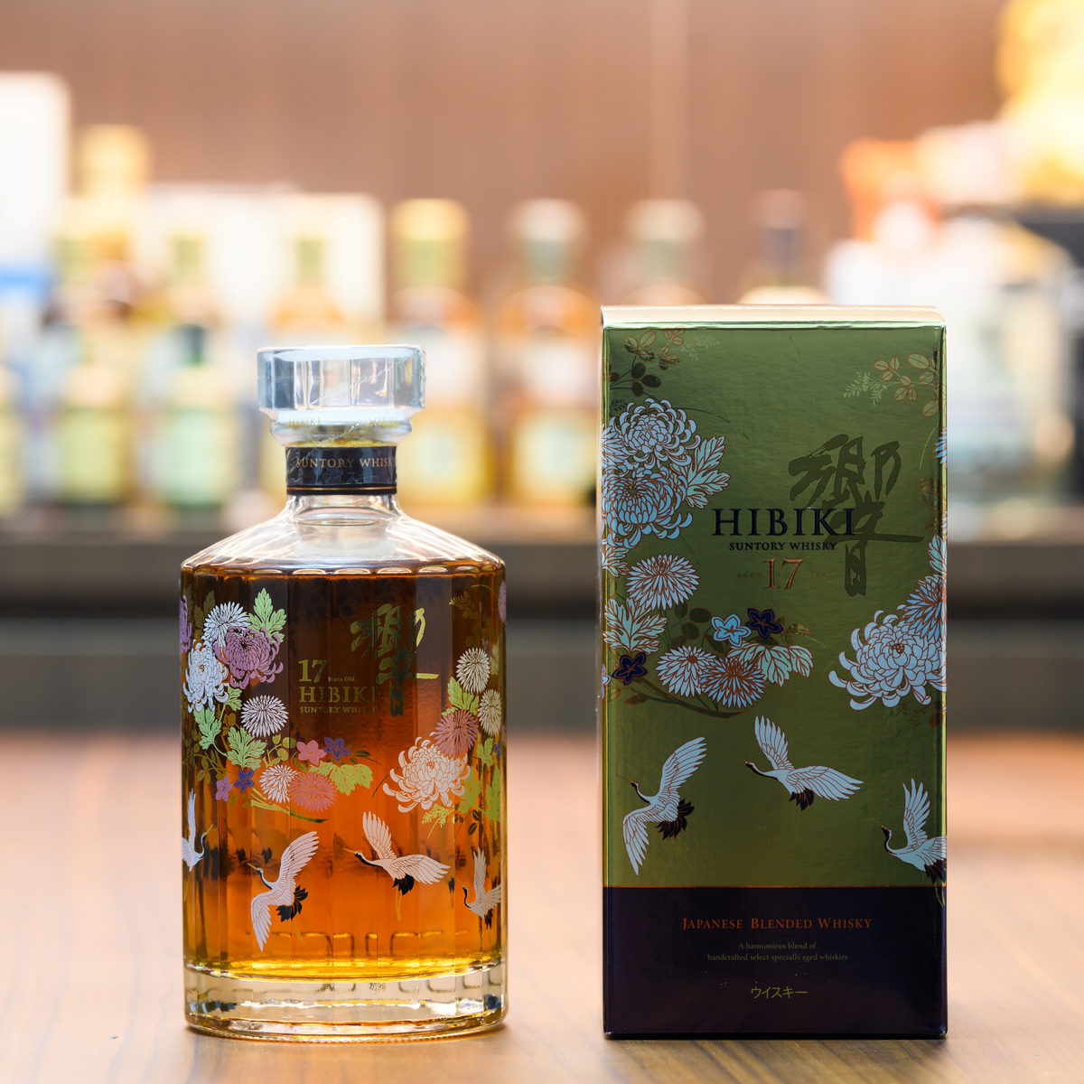 Hibiki 17 year old Kacho Fugetsu whisky bottle